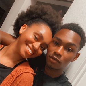 Meet your Posher, Alicia